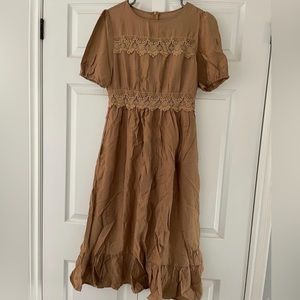 Short sleeved midi dress